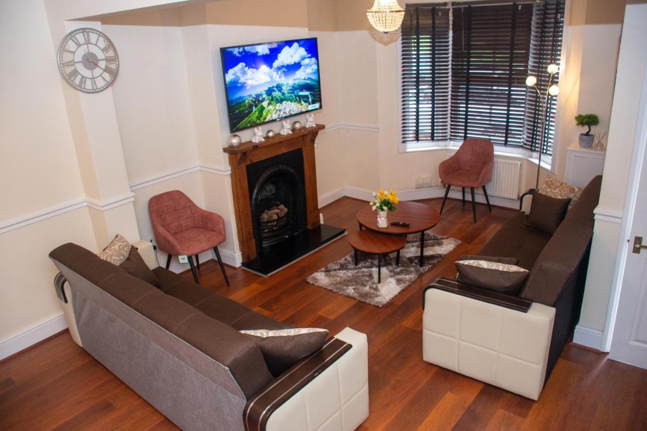 Royale Green View House- Free Parking, Wifi, Perfect For Contractors And Holiday นอร์ทแธมป์ตัน ภายนอก รูปภาพ