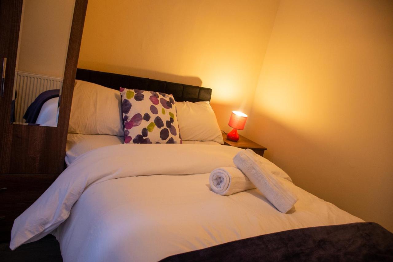 Royale Green View House- Free Parking, Wifi, Perfect For Contractors And Holiday นอร์ทแธมป์ตัน ภายนอก รูปภาพ