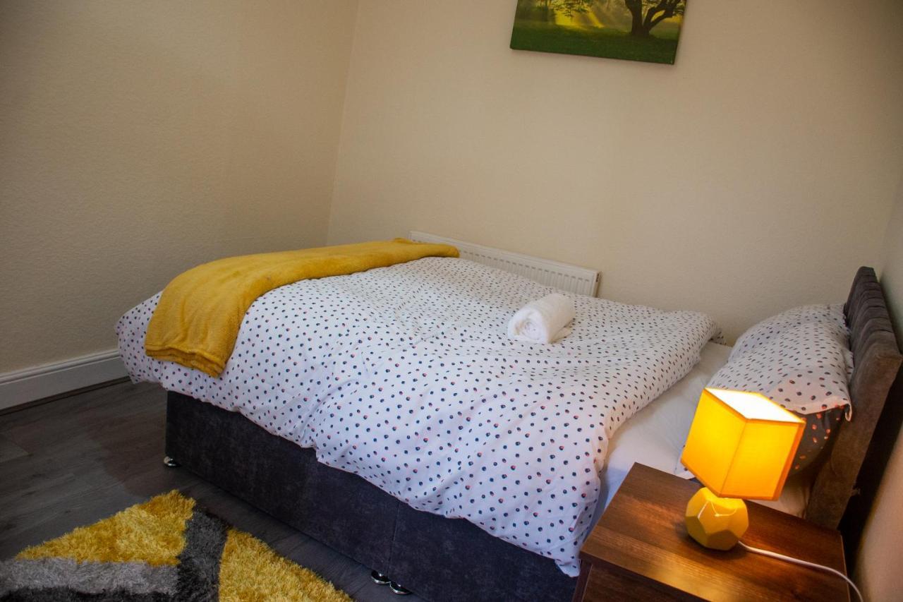 Royale Green View House- Free Parking, Wifi, Perfect For Contractors And Holiday นอร์ทแธมป์ตัน ภายนอก รูปภาพ